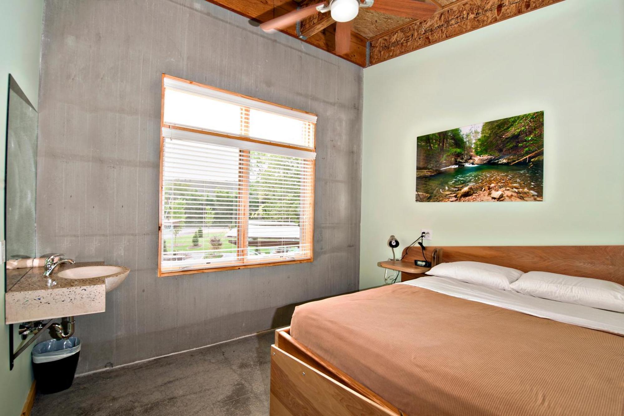The Crash Pad: An Uncommon Hostel Chattanooga Exterior photo