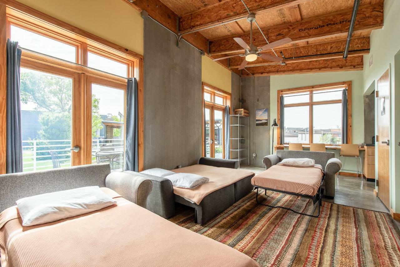 The Crash Pad: An Uncommon Hostel Chattanooga Room photo